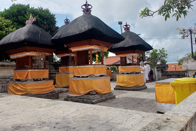 All Inclusive Kecak Dance and Uluwatu Temple Admission Ticket - Guides who actually reduce stress (not just show up)