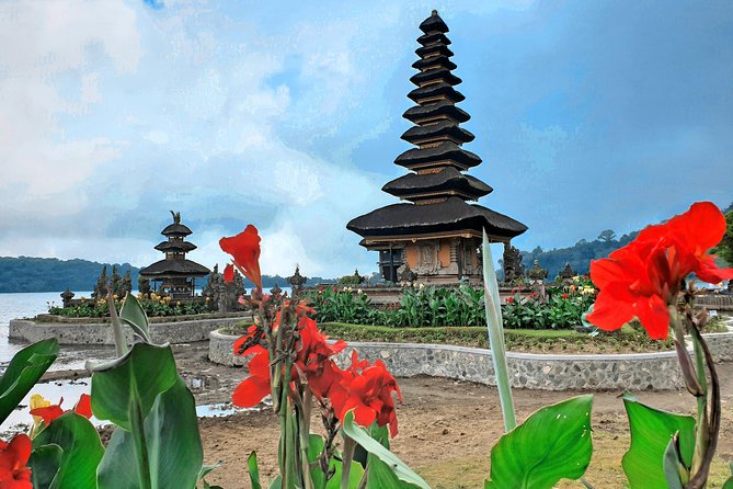 All inclusive Private 3 day tours package : Bali highlights - Your guide makes the difference: Antika, Kadek, Suda, Jio, and the flexibility theme