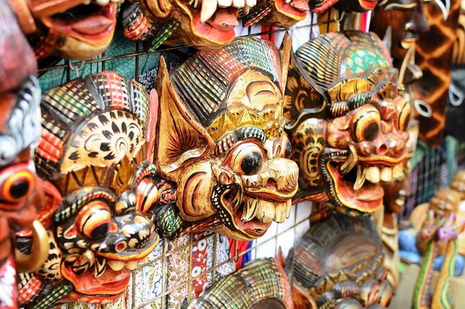 Bali Cultural Experience - Ubud Street Market: browse local crafts, eat on your own, and reset