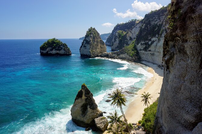 Bali East Nusa Penida Private Tour - All Inclusive - Stop 1: Atuh Beach for Clear-Water Views and a Quick Photo Window