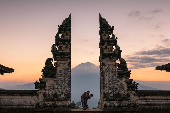 Bali Instagram: Gate of Heaven Temple Tour - Lempuyang Temple and the Gate of Heaven: crowds, stairs, and getting the photo