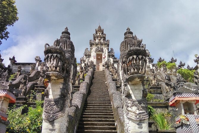 Bali Instagram Tour: The Most Scenic Spots - Stop 1: Lempuyang Temple and the Gates of Heaven (Mount Ayung Frame)