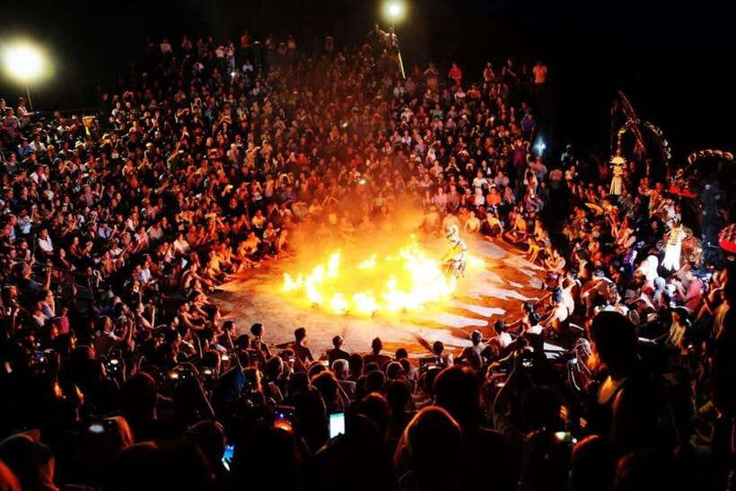 Bali: Tanah Lot Temple Sunset Kecak & Fire Dance Show Ticket - Guide and driver help: why names matter here
