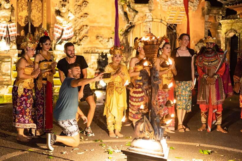 Bali: Ubud Kecak and Fire Dance Show Tickets - The performance flow: chanting, dalang narration, and the fire finale