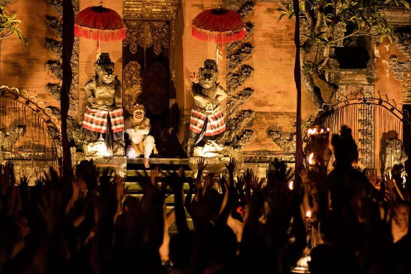 Bali: Ubud Kecak and Fire Dance Show Tickets - Seating, comfort, and what to bring for a temple evening