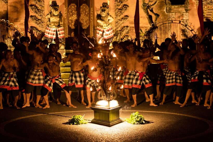 Bali: Ubud Kecak and Fire Dance Show Tickets - Language and understanding: you can follow without perfect translation
