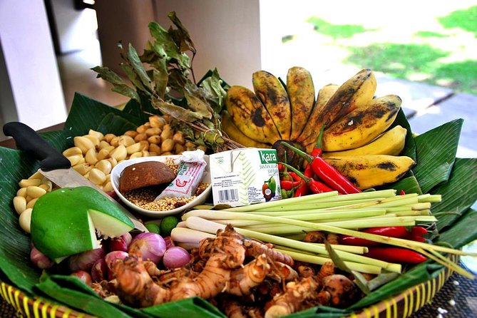 Balinese Cooking Class in Seminyak - Eating your 3-course meal: lunch or dinner, plus the keepsakes