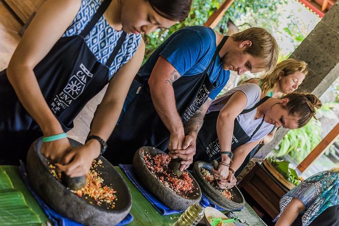Balinese Cooking class with traditional morning market visit - From Hotel Pickup to the Ubud Market: why the day works