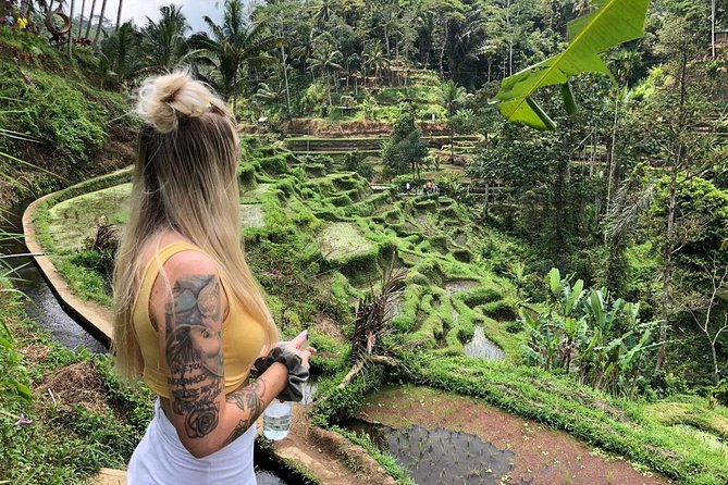 Best of Ubud Private Day Tour with All Inclusive - Stop 5: Tohpati Village for Handweaving Batik and Real Shopping Time