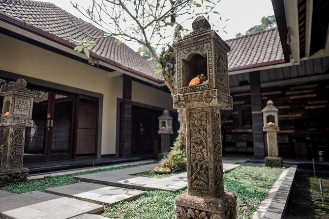 Body Massage Experience in Ubud Traditional Spa - Your pre-massage routine: welcome drink, cold towel, and your preference form
