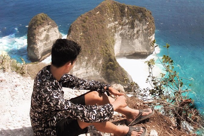 Fast Boat Transfer: Sanur to Nusa Penida by Penidago - Port Reality on Nusa Penida: Shoreline Steps and Carrying Bags