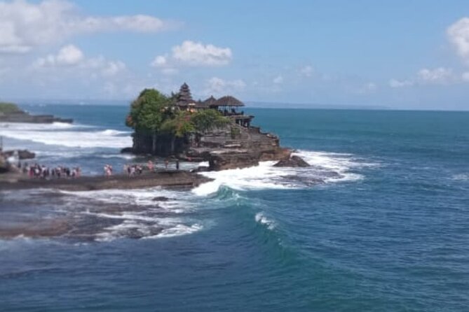 Half Day Tanah Lot Temple Private Guided Tour - Stop 1: Taman Ayun Temple for Peaceful Gardens and Fish-Pond Vibes