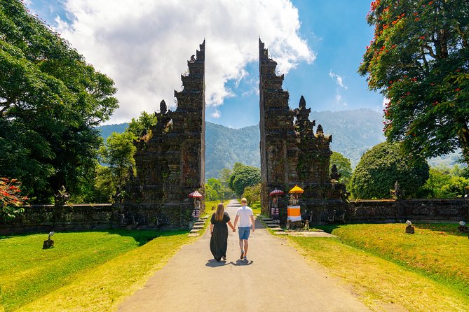 Instagram Tour in Bali: The Most Beautiful Spots - Handara Iconic Gate: The 30-Minute Shot You’ll Remember