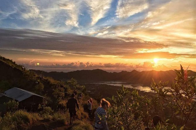 Mount Batur Guide and Natural Hot Spring - Getting to the trailhead: pickup timing and what you’re really signing up for