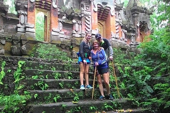 Mount Batur Sunrise Trekking Private Tour with Breakfast and Hotel Transfer - What to Bring (So the Cold Doesn’t Win)
