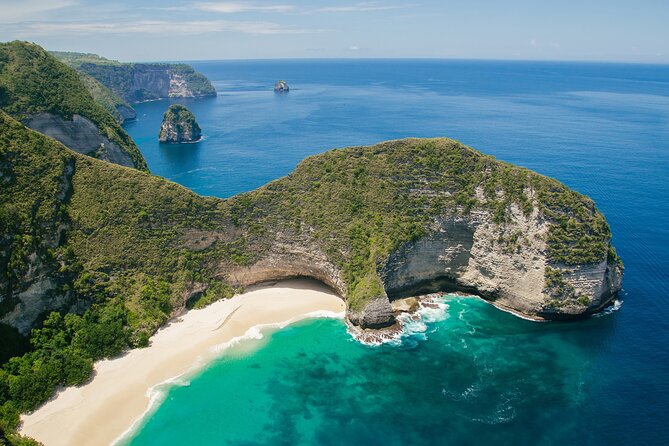 One Day Private Tour East & West Nusa Penida by Penidago - Kelingking Beach: the T-rex view, narrow roads, and photo pressure