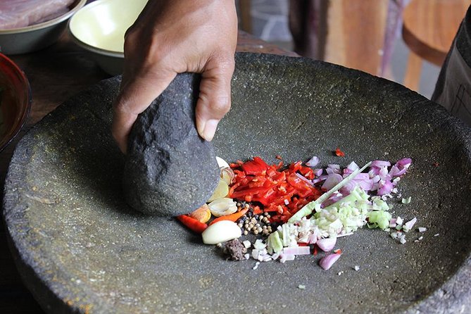PRIVATE Balinese Cooking Class in Ubud with Dewa with Transfers - Why Dewa’s garden walk in Ubud is the best warm-up