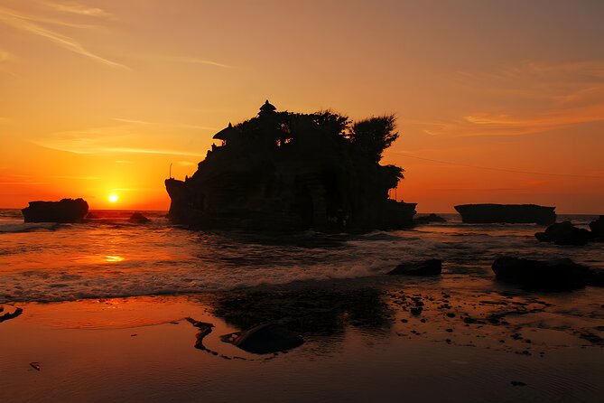 Private Full-Day Tour: Discover The Best of Bali Destination - Stop 2: Handara Iconic Gate for the Classic Photo Moment