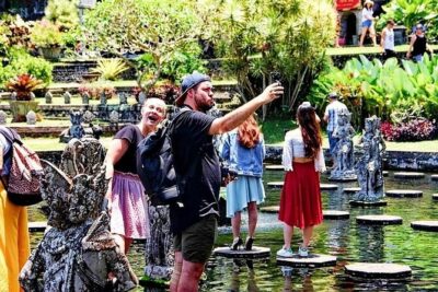 Private Full-Day Tour in Bali & FREE WIFI - The pace: lots of stops, short time at each