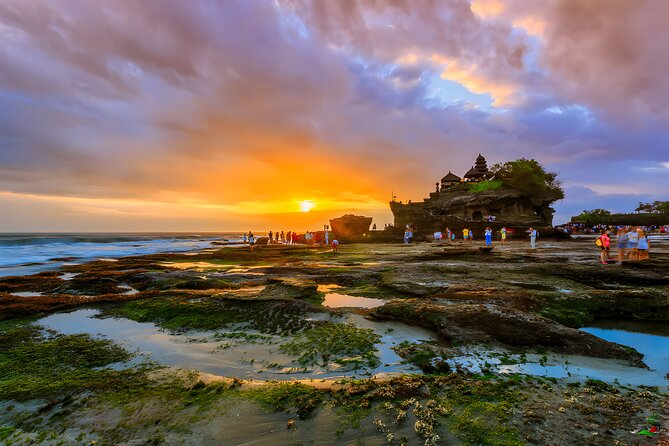 Private Full-Day Tour: Ulun Danu Beratan Temple, Jatiluwih and Tanah Lot Temple - Ulun Danu Beratan Temple near Bedugul: lake views that feel cooler