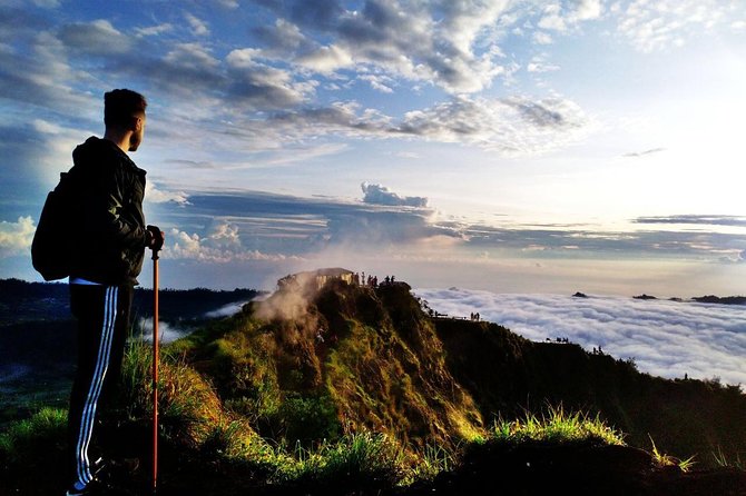 Private Mount Batur Sunrise Trekking - Photo Spots and the Guide’s Role: More Than Just a Ticket