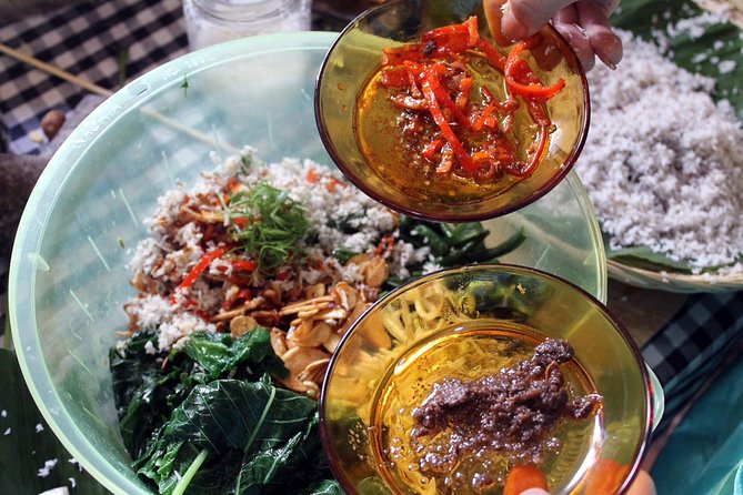 PRIVATE Ubud Market Tour & Balinese Cooking Class with Putu - The “why” behind ingredients: spices, scent, and medicinal talk
