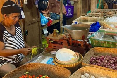 Sidemen Trekking: A Walk from a Different Perspective - Where the trek starts: Pasar Sidemen and the Upa Boga meet-up