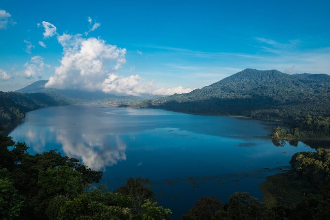 Tanah Lot and North Bali Tour: Scenic Journey - Twin Lakes: Buyan and Tamblingan for breathing room