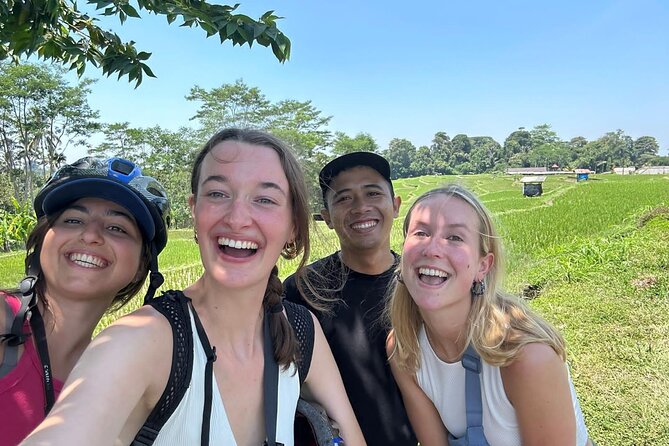 Ubud: Downhill Cycling with Volcano, Rice Terraces and Meal - Who should book this and who should pass