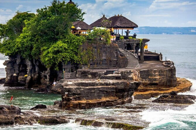 Ubud : Kintamani Downhill Cycling Tour with Lunch - Lunch at The Amertha Restaurant: what you’re actually paying for
