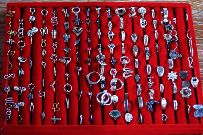 Ubud Silver Class Jewelry making in bali - A silversmith workshop near Taro: what you’re really doing