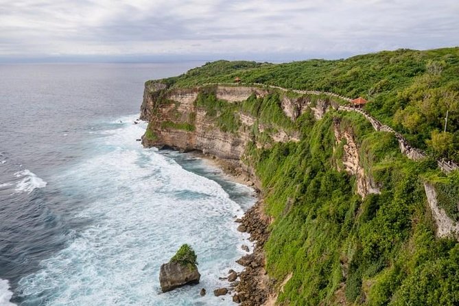 Uluwatu Sunset, Kecak Dance, and Dinner Jimbaran Beach - Stop 2: Kecak and Fire Dance with the CHAK circle