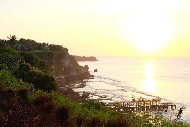 Uluwatu Sunset, Kecak Dance and Jimbaran Seafood Dinner - Suluban Beach Steps: Photos, Rocks, and Sunset-Ready Views