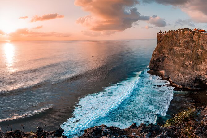 Uluwatu Sunset Tour: Kecak and Fire Dance with Jimbaran Dinner - Private Pickup and English-Speaking Drivers: Why Reviews Keep Naming Guides